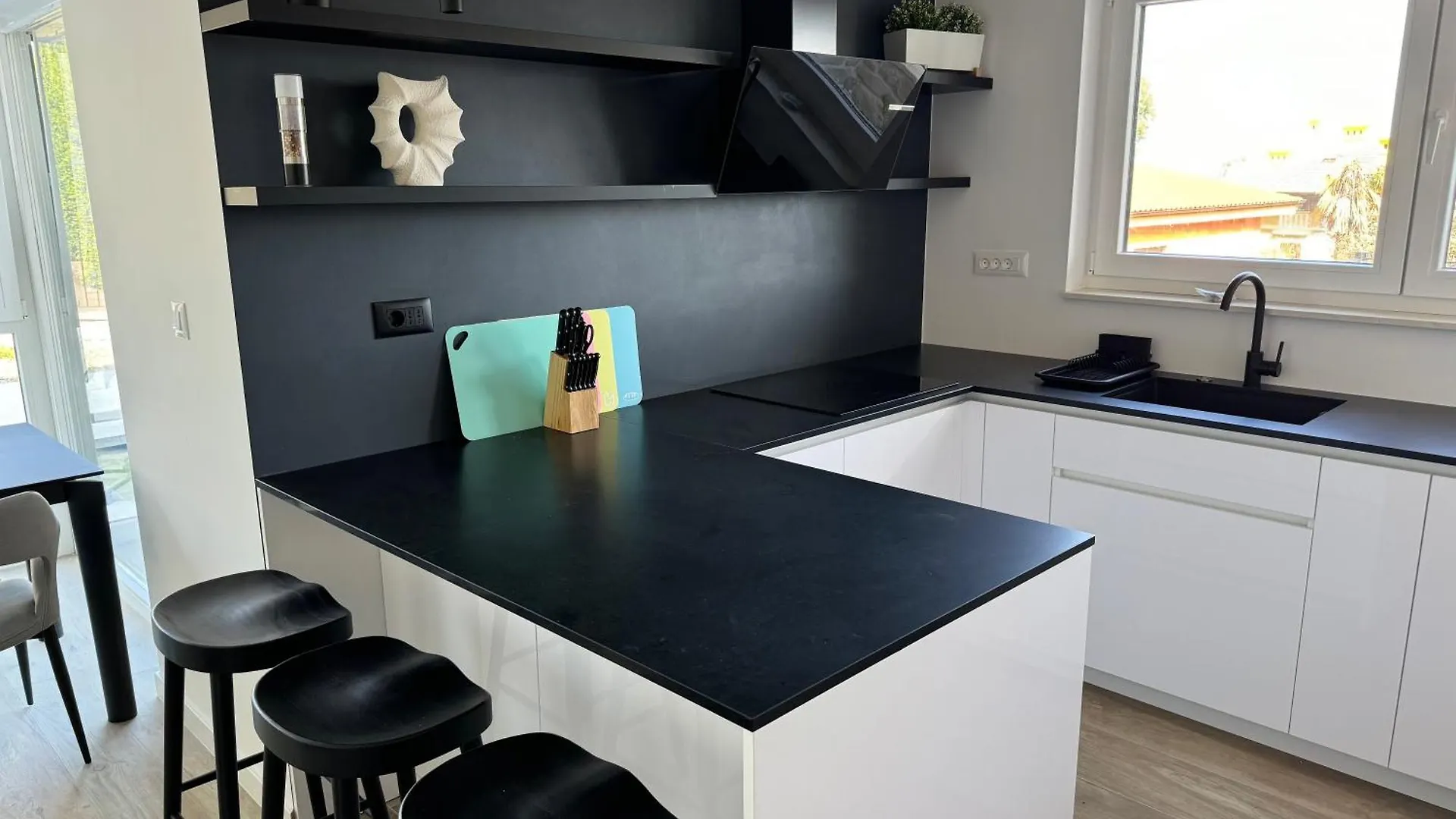 Aura Adriatica Onyx - Luxury Apartment, Private Pool, Sea View, Parking Lovran