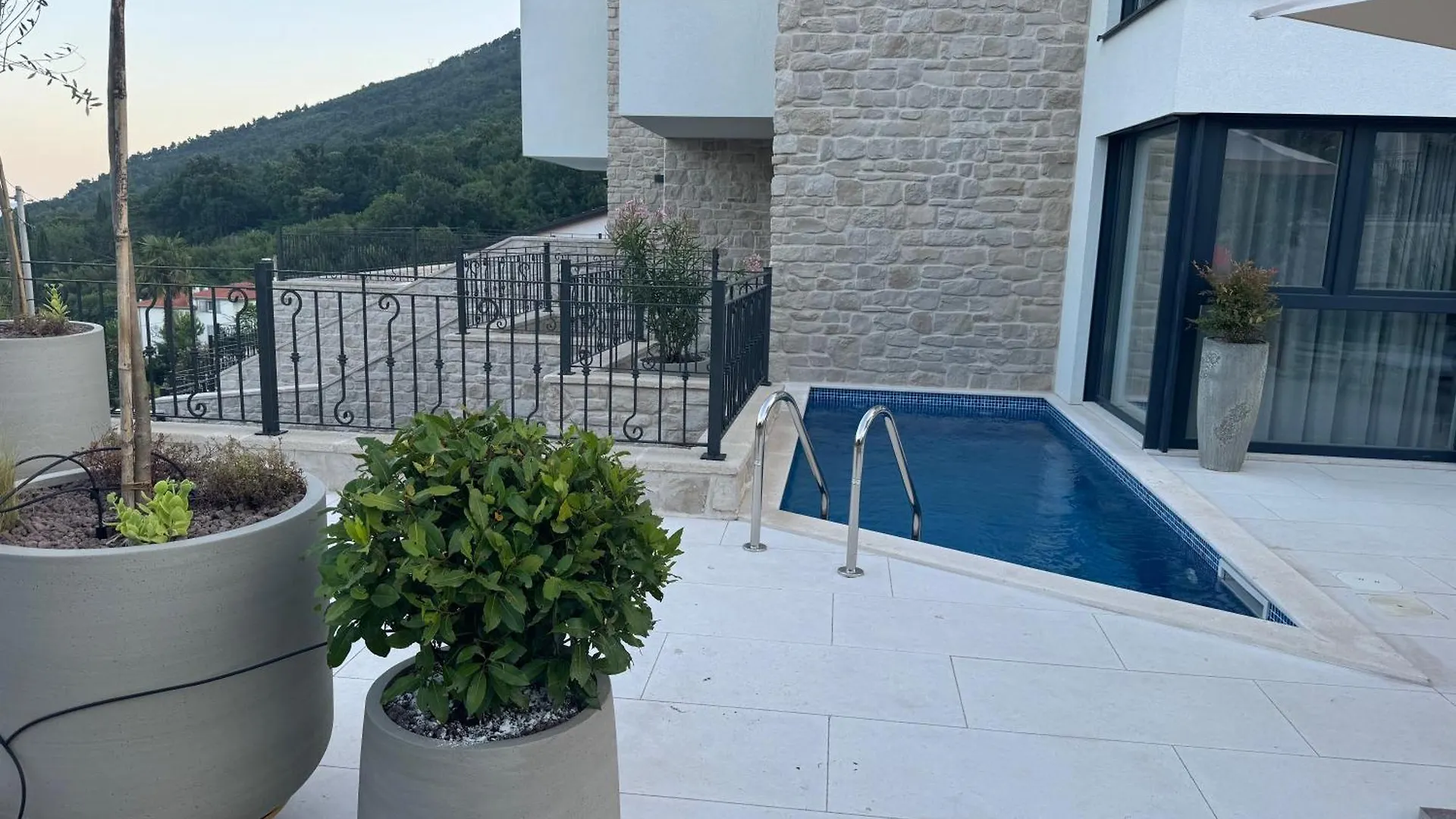 Aura Adriatica Onyx - Luxury Apartment, Private Pool, Sea View, Parking Lovran 0*,